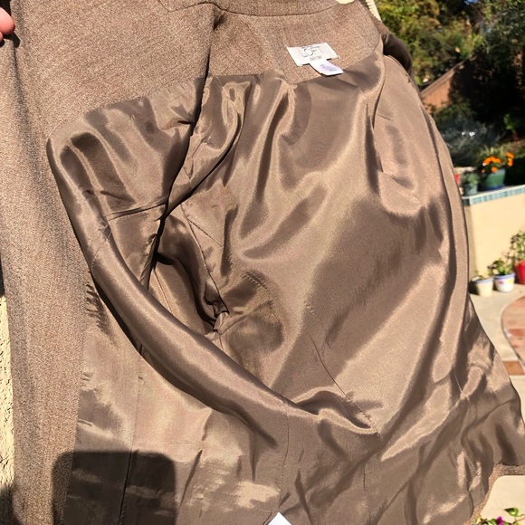 NWOT LOFT 6P Light Brown/Taupe Wool Fitted Blazer Jacket - Picture 6 of 7